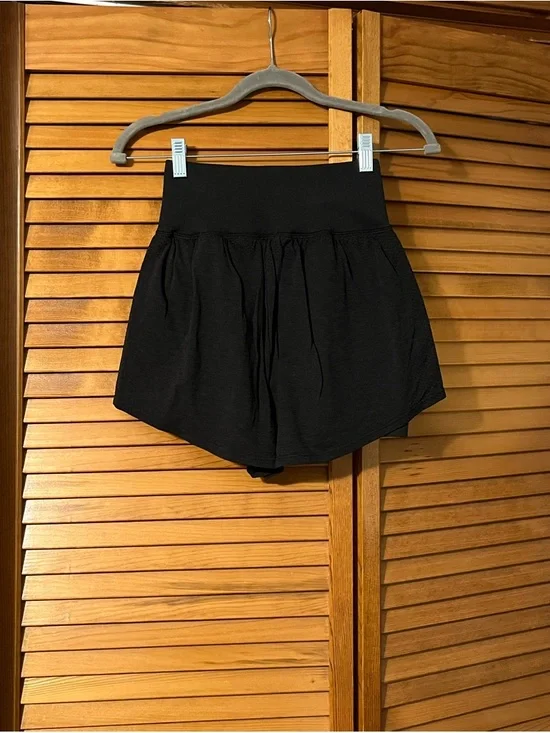 Gymshark Black High-Waist Athletic Skort Shorts - Picture 4 of 7